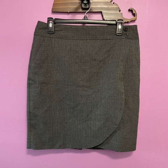 Gray Skirt with Pockets - Picture 1 of 7